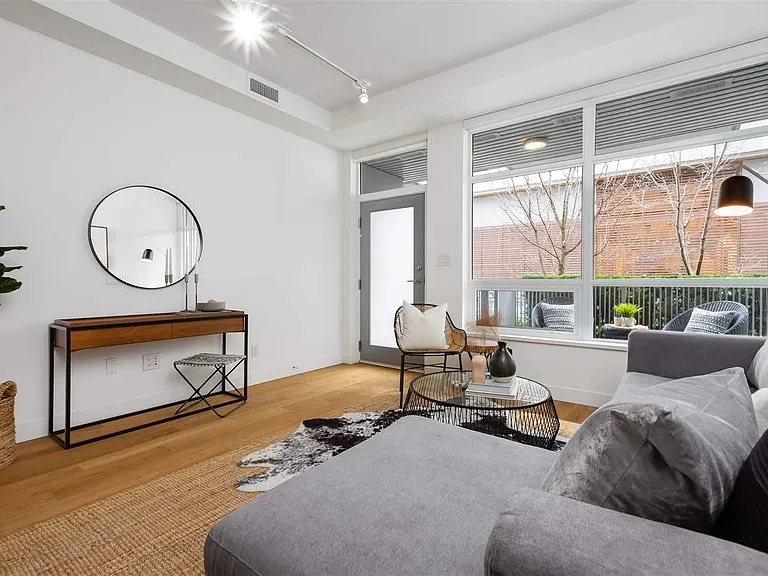 108 E 1st Ave #138 — Photo 2