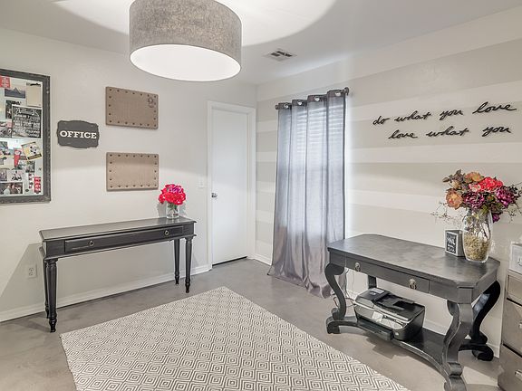 Office or 2nd Guest Bedroom 