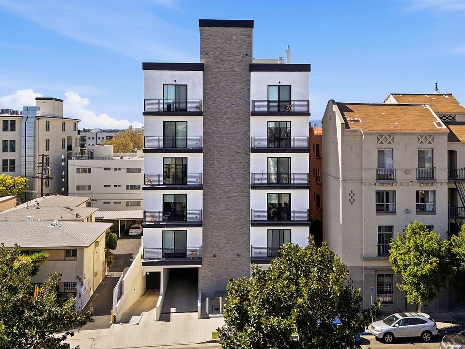 1st image of 845 S Saint Andrews Pl #204
