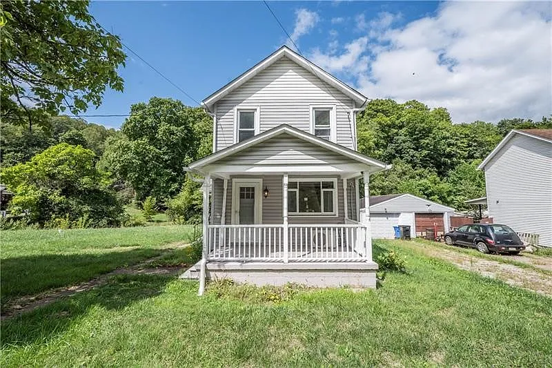 2592 Douglas Run Rd photo 1