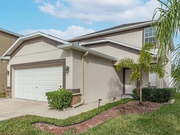 1966 Hawks View Dr, Ruskin, FL 33570