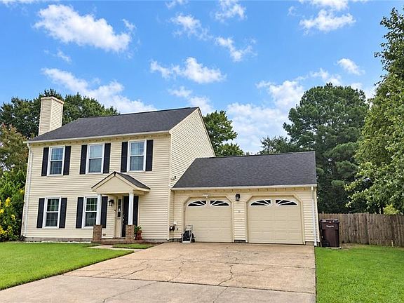 3rd image of 828 Helmsdale Way