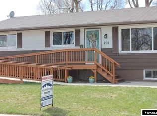 706 N 12th St E, Riverton, WY 82501