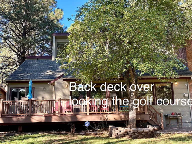 Spruce & Pine Cabin