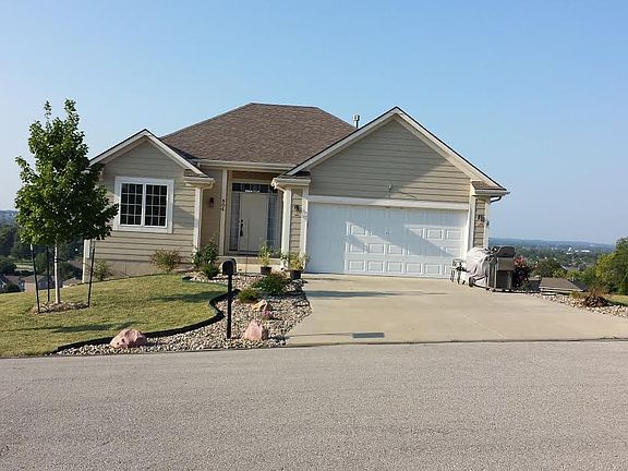 3rd image of 804 SW Hill Top Ct