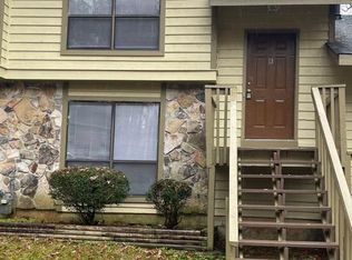 894 Amberly Ct APT B, Norcross, GA 30093