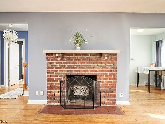 3rd image of 1612 Fairfax Rd