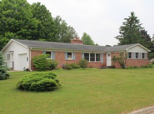 229 Riverside Dr, Hart, MI 49420