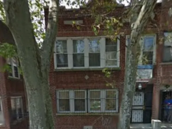 613 Barretto St, Bronx, NY 10474