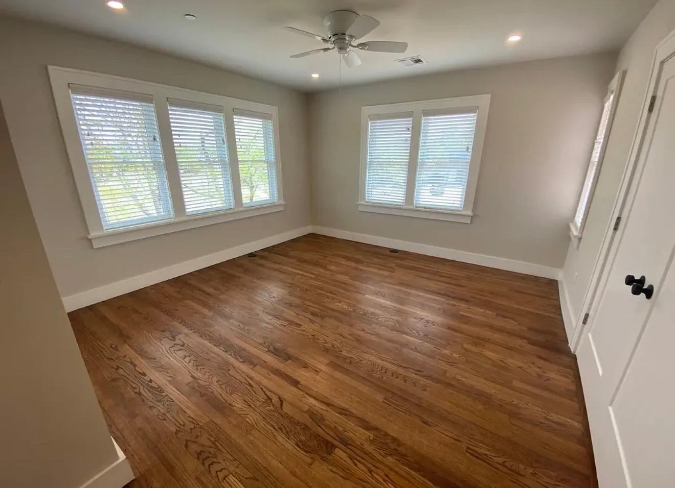 2 bed, 1450 sqft, $1,900 — Photo 4