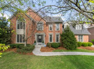2611 Ballantrae Cir, Old Brownsboro Place, KY 40242