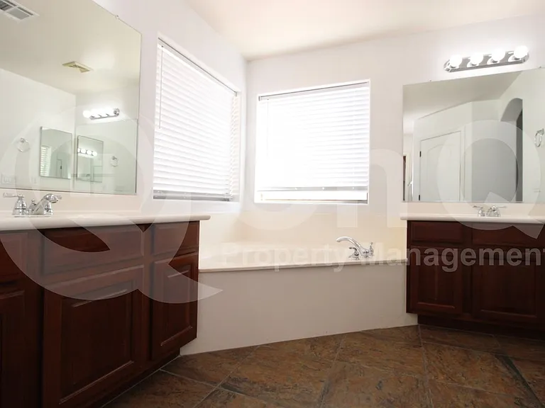 4631 E Buckboard Ct — Photo 18