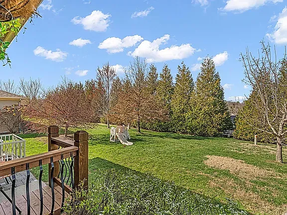 2250 Lake Pointe Dr #1502 — Photo 2