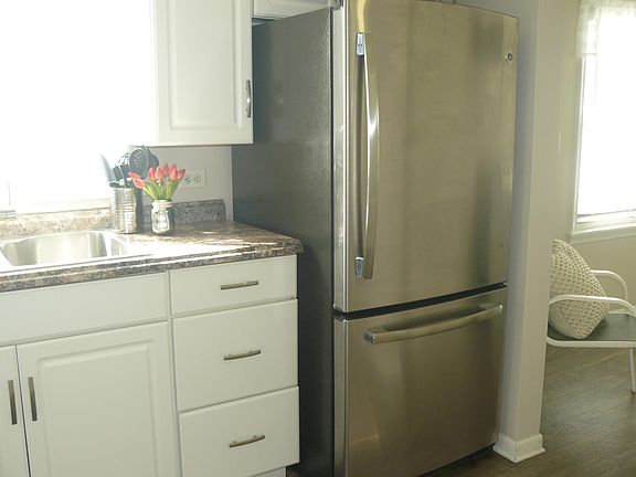 Freezer at bottom of fridge
