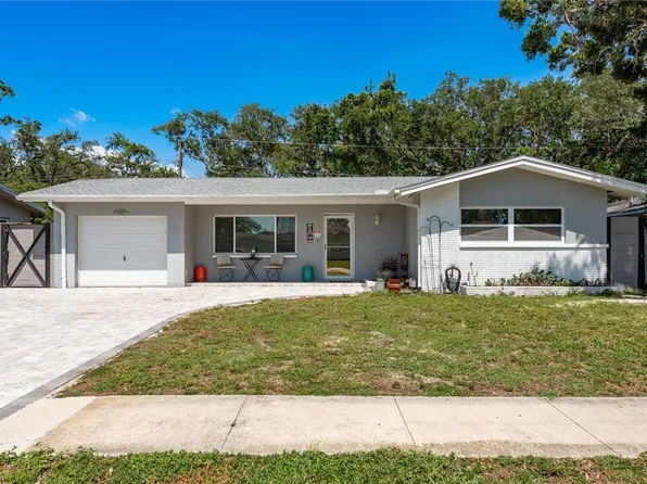 1144 Woodbrook Dr, Largo, FL 33770