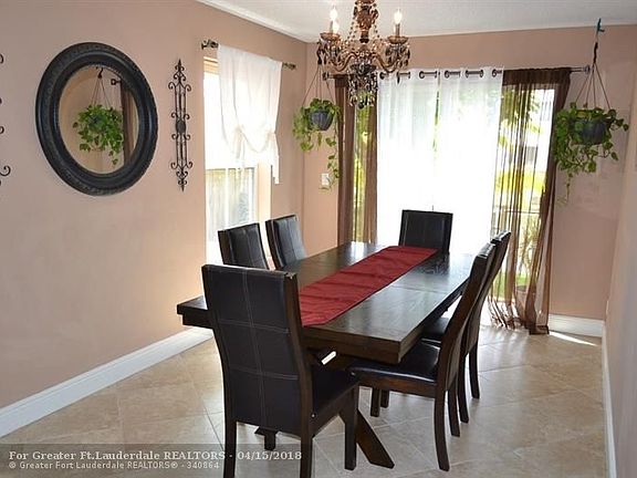 5th image of 7364 Viscaya Cir