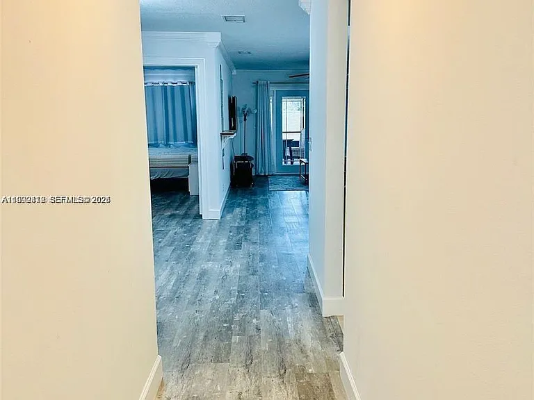5201 SW 31st Ave #195 — Photo 2