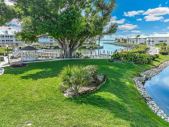 4th image of 11000 Placida Rd Unit 1301