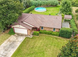 20430 Palmer Rd, Harrah, OK 73045