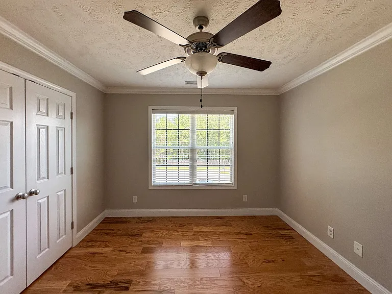 111 Whistling Pine Dr — Photo 26