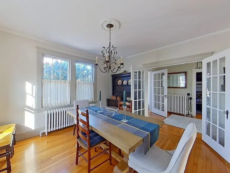 27 Cranston Ave — Photo 18