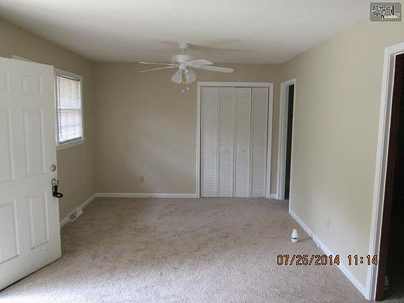3rd image of 851 Park St