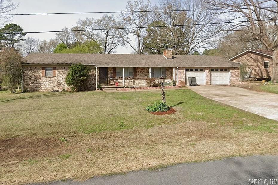 1st image of 18 Red Bud Dr