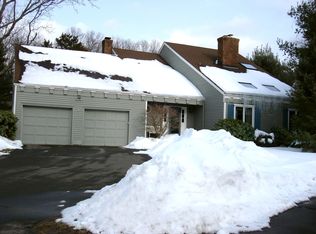 11 Silvermine Woods, Wilton, CT 06897