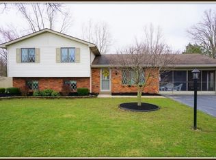 6400 Jennifer Dr, Lockport, NY