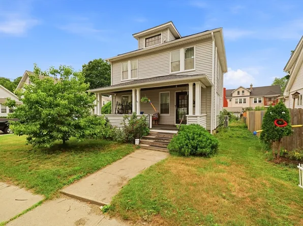 39 Claremont Ave, Holyoke, MA 01040