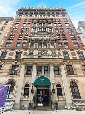 Rented by Triplemint | media 9