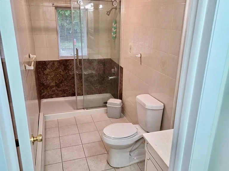 301 Matchaponix Rd — Photo 8