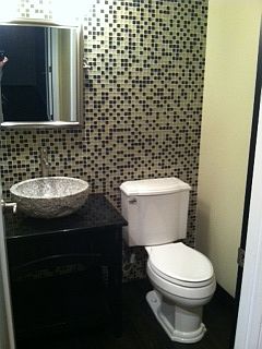 2nd image of 1606 Riverview Cir