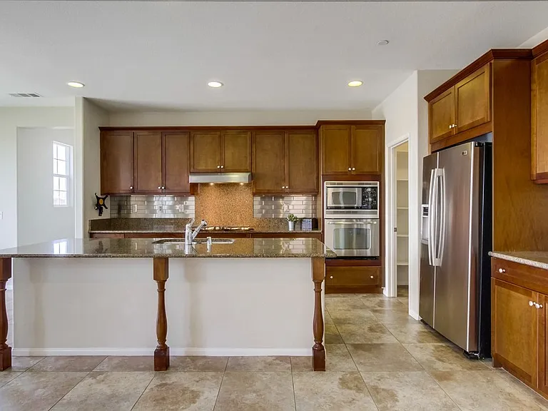 5102 Sevilla St — Photo 25
