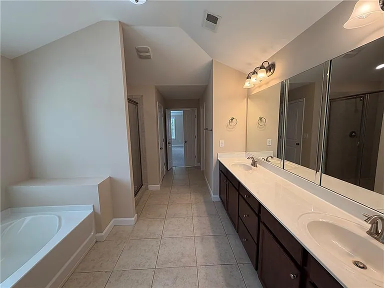 4525 Highfield Dr — Photo 20