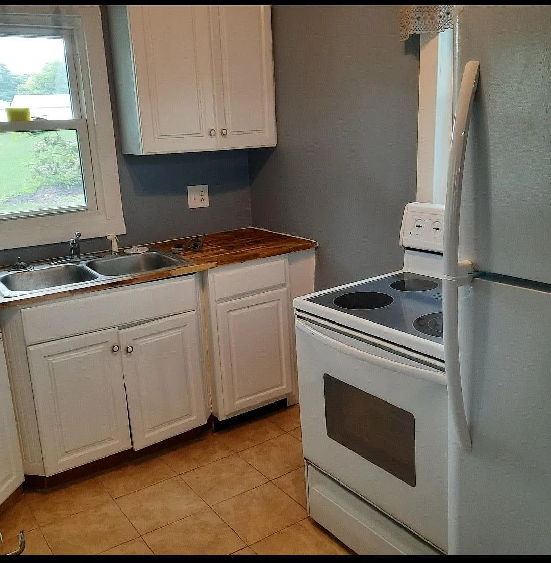 2310 Mentor Rd — Photo 3