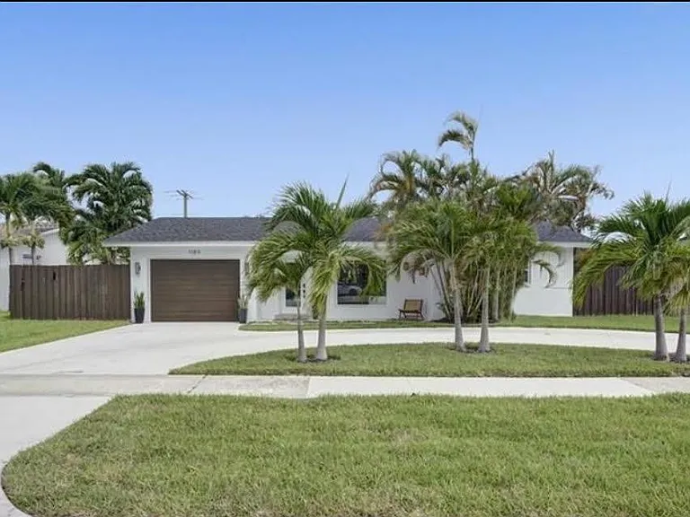 1189 W Camino Real — Photo 1