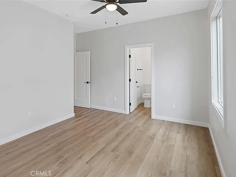 1827 E 4th St #2 — Photo 13