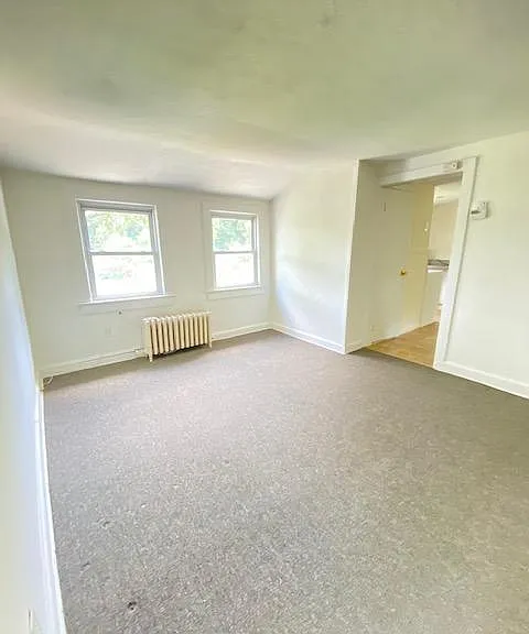 88 Wyman Ave — Photo 5