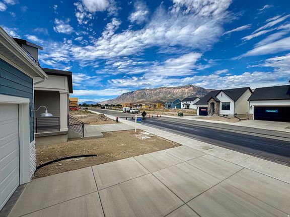 3rd image of 2945 N Devon Dr #245