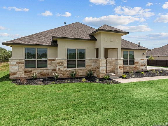 3rd image of 5216 estates oak