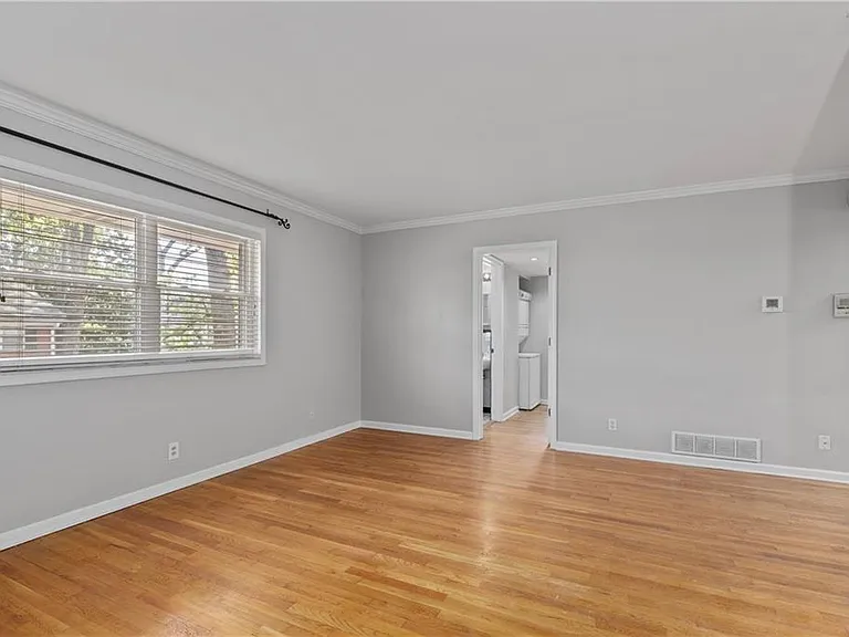 3660 Peachtree Rd NE #A2 — Photo 4