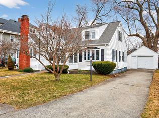 38 Saunders St, Weymouth, MA 02191