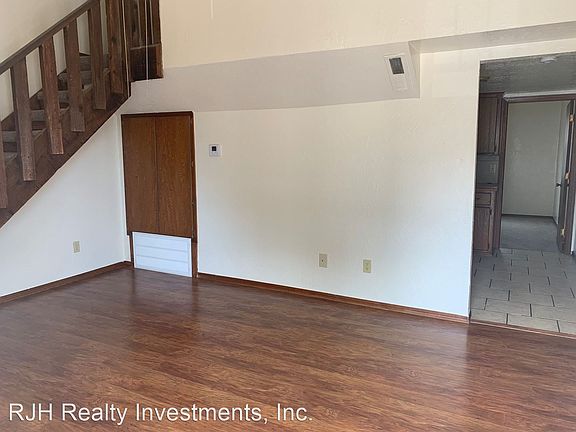 3rd image of 1901 E Lindsey St APT 5B