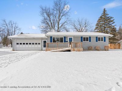 905 N Oakland St, Saint Johns, MI, 48879