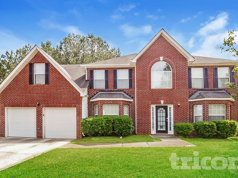 4828 Triger Ln — Photo 1
