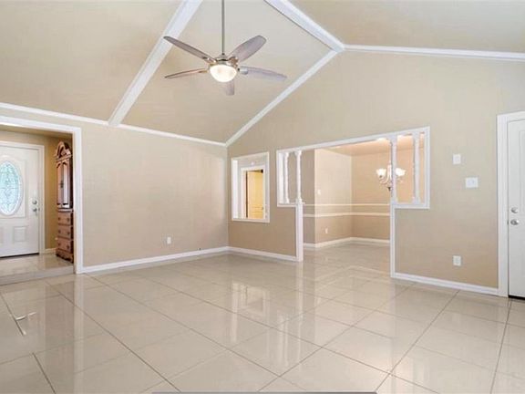 3rd image of 2715 Toyah Ave