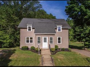 49 High St, Gilbertville, MA 01031