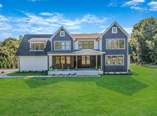 2060 Shipyard Ln, East Marion, NY 11939