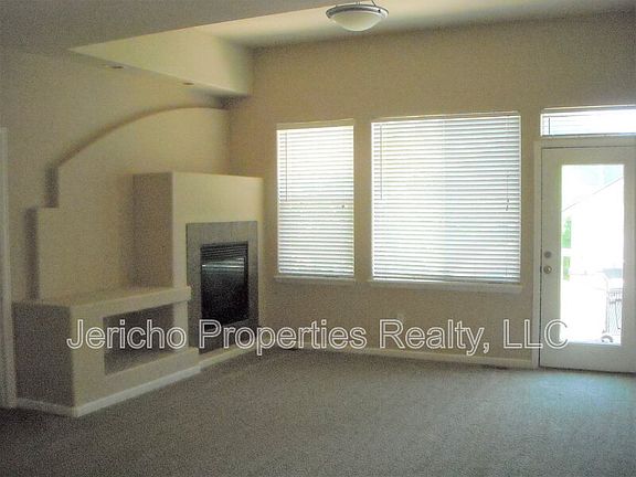 3rd image of 5357 Balsam St Unit 102